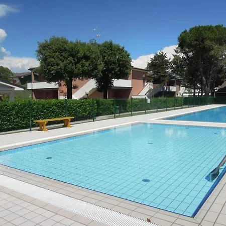 Cozy Flat In With Swimming Pools - Beahost Апартаменты Бибионе