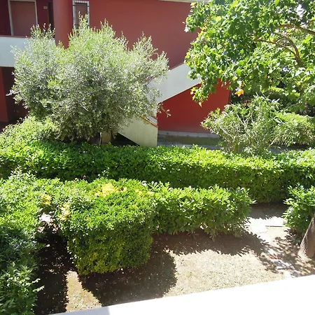 Cozy Flat In With Swimming Pools - Beahost Апартаменты Бибионе