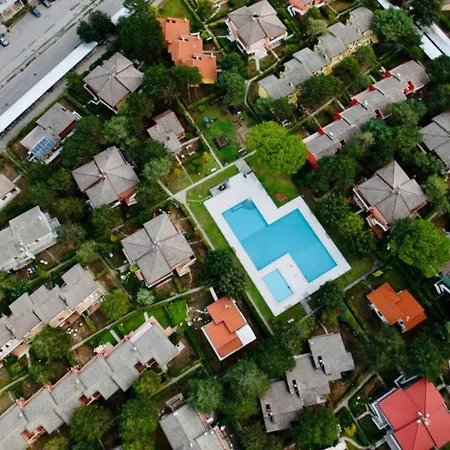 Cozy Flat In With Swimming Pools Lejlighed Bibione