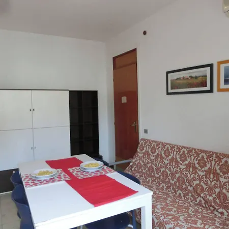 Cozy Flat In With Swimming Pools Appartamento