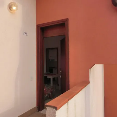 Cozy Flat In With Swimming Pools Appartamento
