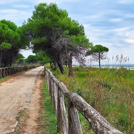 Cozy Flat In With Swimming Pools Bibione
